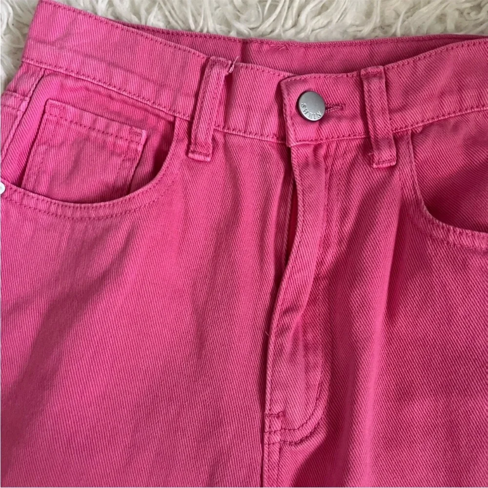 Pink Wide-Leg Jeans - Picture 4 of 5